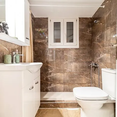 Apartament Modern African-inspired Flat